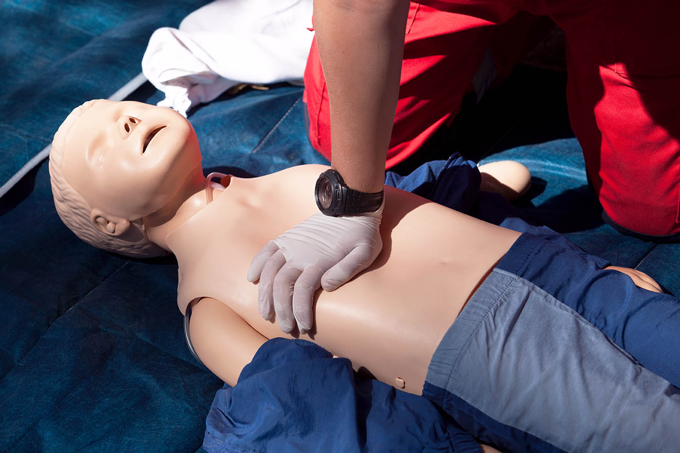 CPR - Cardiopulmonary resuscitation and first aid training